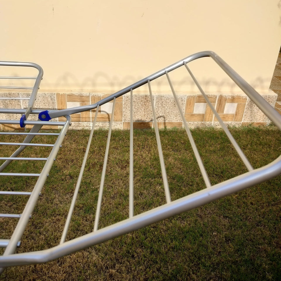 4 Wings Light: Flower Style Clothes Dryer Stand – Foldable by Bright House