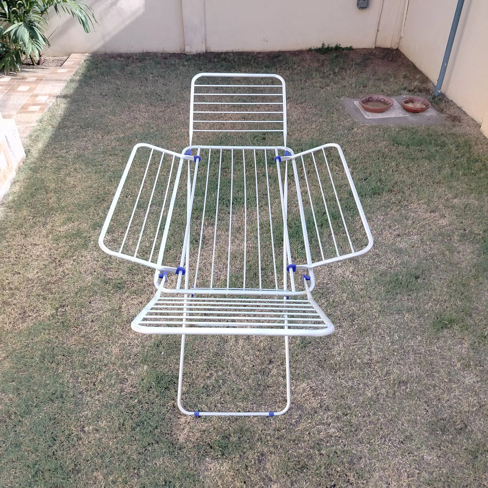 4 Wings Light: Flower Style Clothes Dryer Stand – Foldable by Bright House